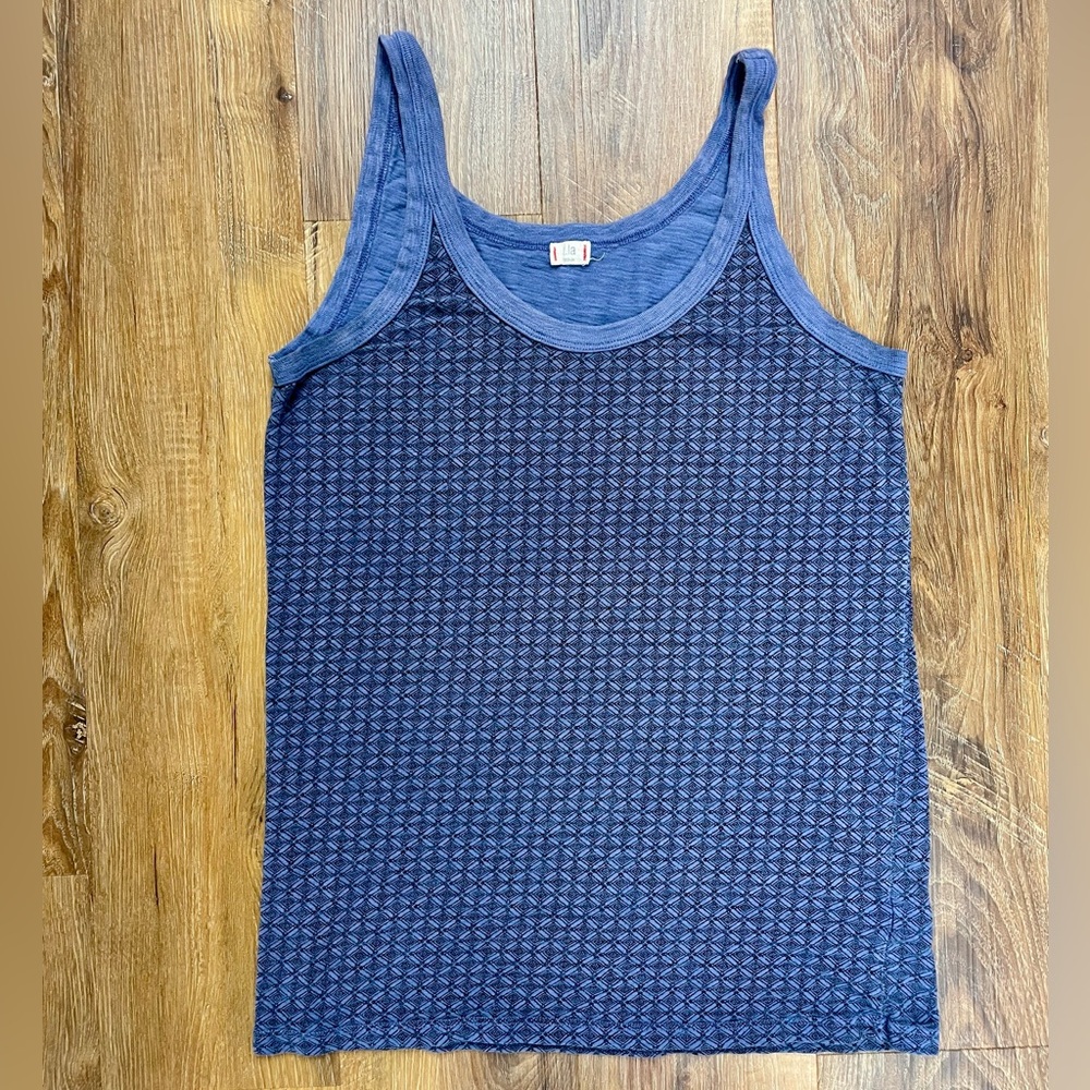 T.LA blue and black geometric pattern tank top Medium